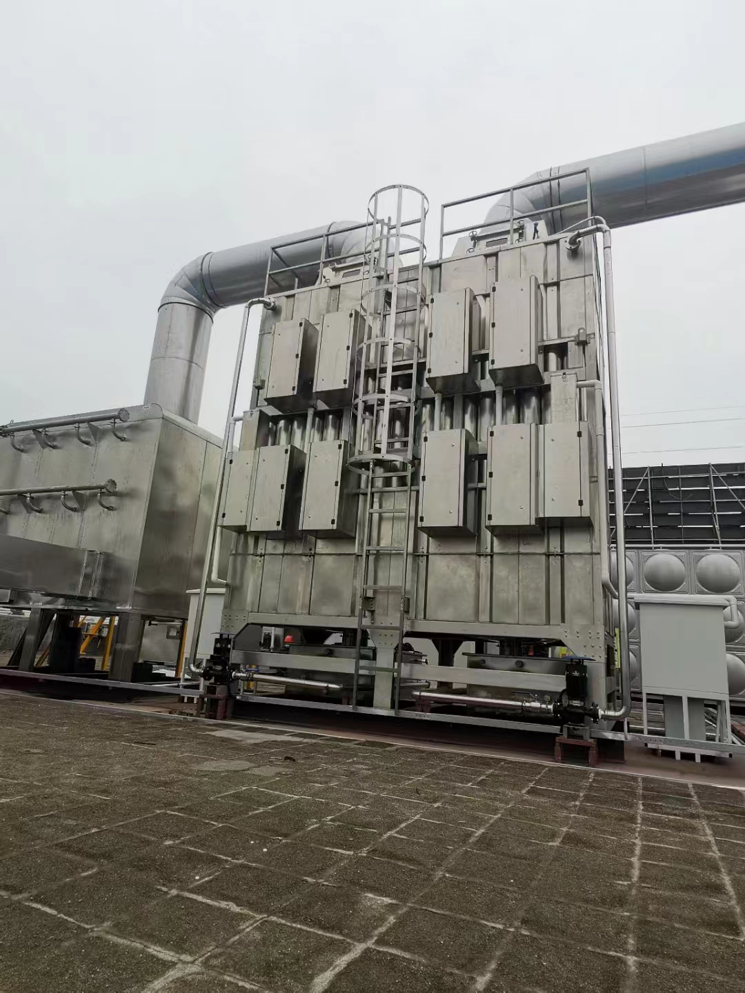 2w风量射流塔+湿电.jpg 2w风量射流塔+湿电.jpg